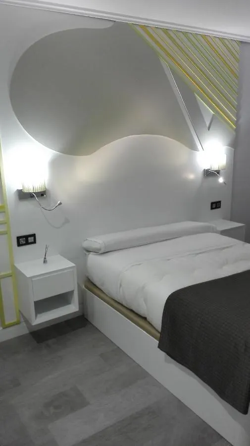 Apartamentos Las Palmeras Palma del Rio 0*,
